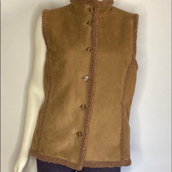 Chadwicks Jackets & Blazers - Chadwick’s Faux Suede Sherpa Lined Vest Sz Large